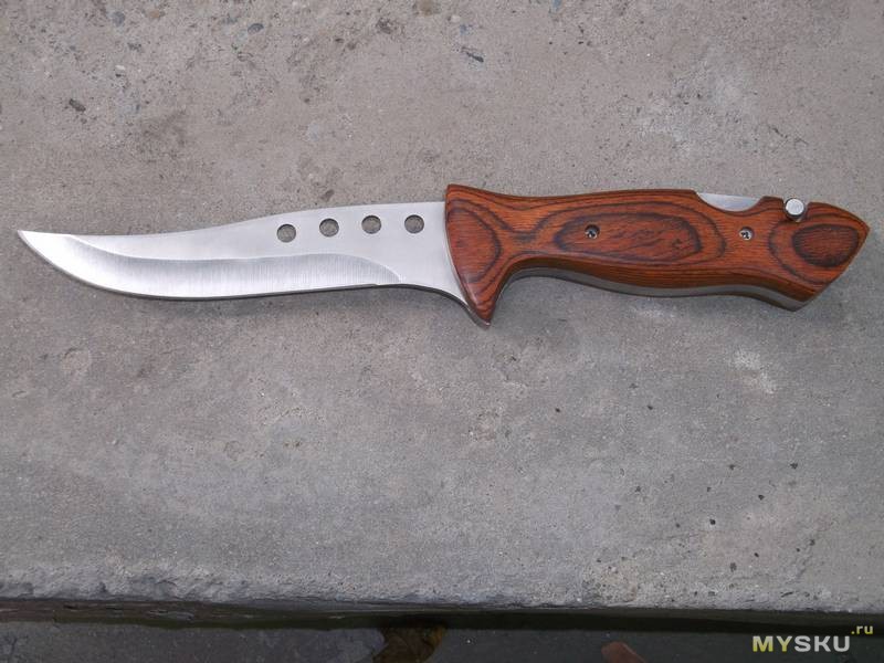 Нож строительный со сменными лезвиями 18 мм, 5 шт сменных лезвий. Новый