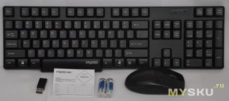 1800 2.4GHz Wireless Spill-Resistant Desktop Keyboard with Wireless Optical Mouse (1*AA/1*AA)