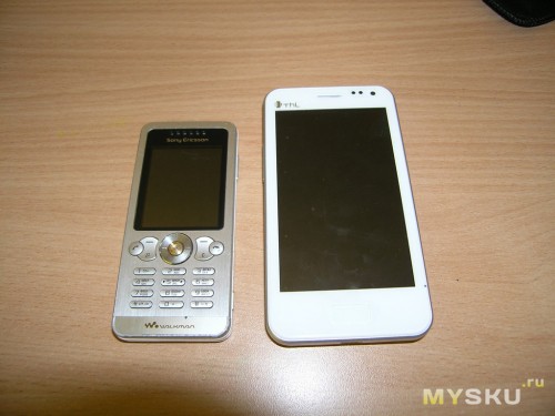 ThL V11 и Sony Ericsson W302 Walkman